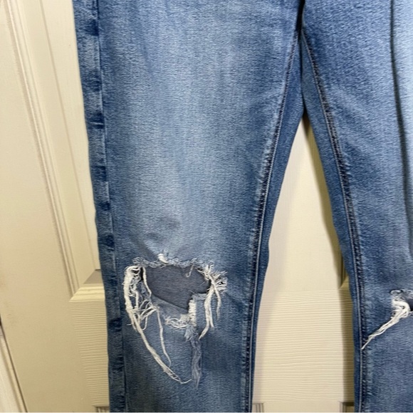 American Eagle Women’s Curvy Straight Distressed Jeans Sz 2L - Picture 6 of 14